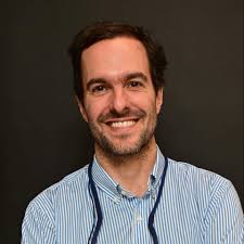 Dr. Benjamín Riesco